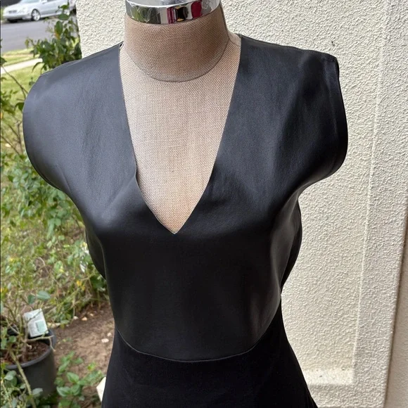 Sandra Weil stunning black dress w/ leather on top & wide pockets. Worn once - Picture 3 of 15